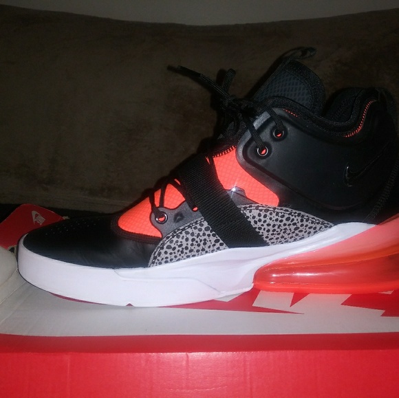 Nike Other - Nike Air Force 270